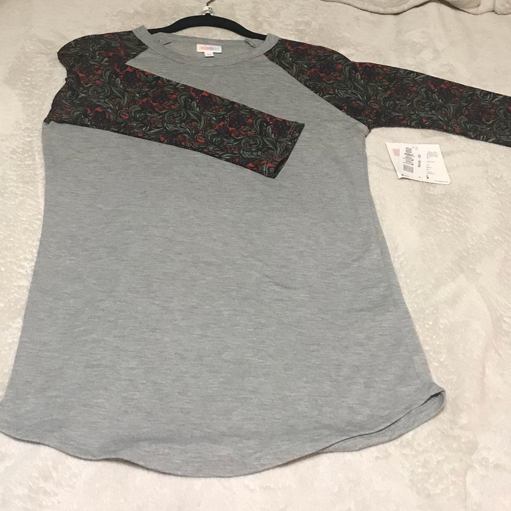 Lularoe randy tee